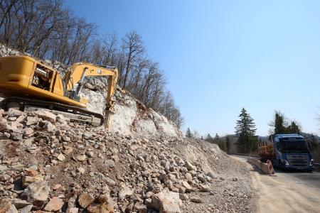 OBNOVA CESTE GRAHOVO BLOČICE 07 FOTO LJUBO VUKELIČ